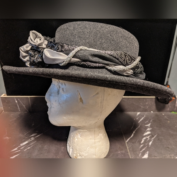 Women's 100% Wool Felt, Brimmed Hat - Picture 2 of 8